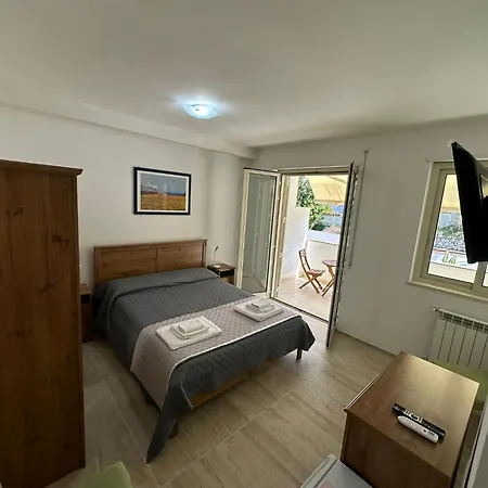 Гостьовий будинок Affittacamere Donna Clarissa 3*