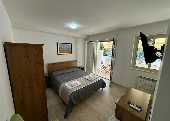 Affittacamere Donna Clarissa Гостьовий будинок 3*