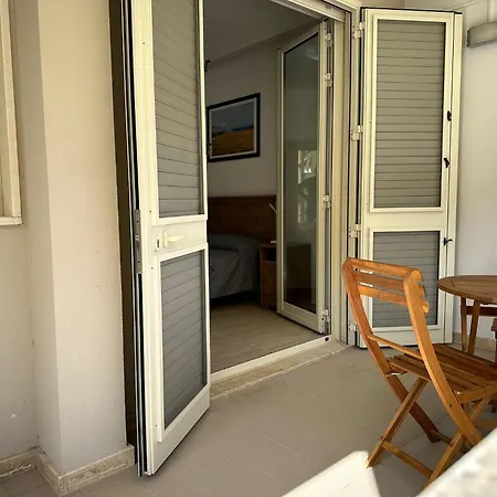 Konukevi Affittacamere Donna Clarissa 3*