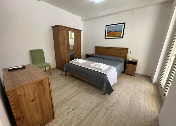 Konukevi Affittacamere Donna Clarissa